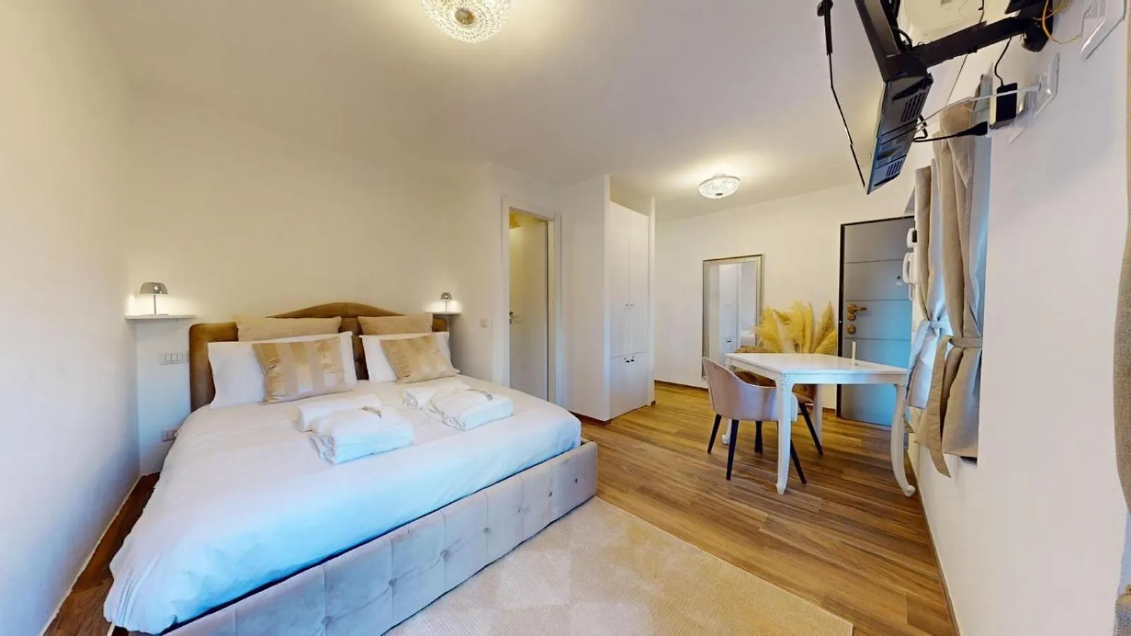 Apartment Guest House Duomo Milano Italy