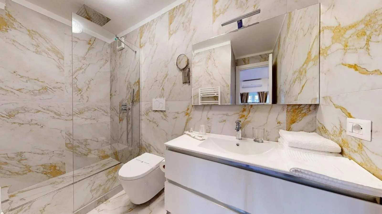 Guest House Duomo Milano 0*, Milan